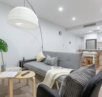 Inner City Stylish apt Walk to Green Square - VIC Tourism