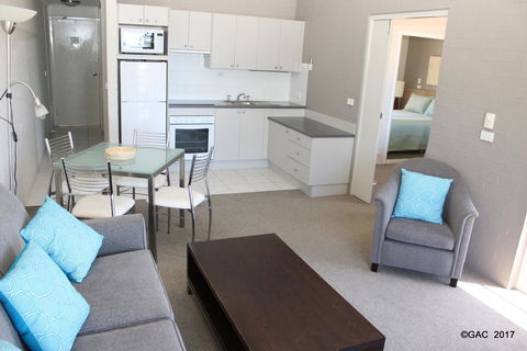 Mollymook Cove Apartments - VIC Tourism 22
