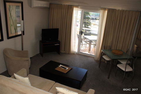 Mollymook Cove Apartments - VIC Tourism 10