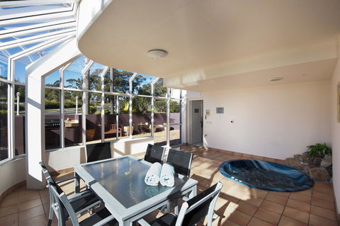 Mollymook Cove Apartments - VIC Tourism 35