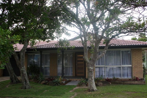 Ocean Breeze At Caba - VIC Tourism 1