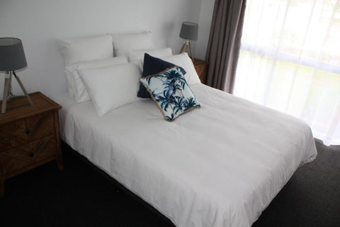 Ocean Breeze At Caba - VIC Tourism 14