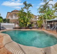 Cossies by the Sea - VIC Tourism