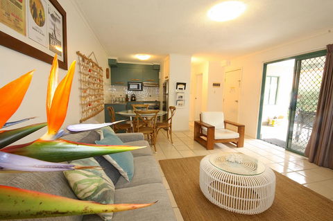 Cossies By The Sea - VIC Tourism 4