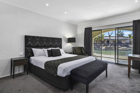 Quality Resort Siesta - VIC Tourism 20