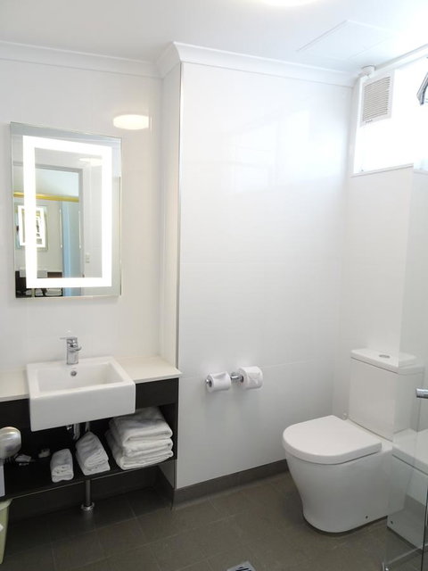 Ibis Styles Tamworth - VIC Tourism 1