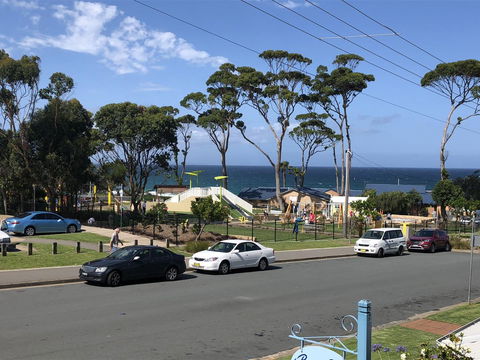 Breakers Apartments - VIC Tourism 5