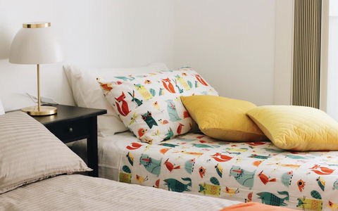 Modern & Cosy 2-Bedroom Apartment Hornsby - VIC Tourism 6
