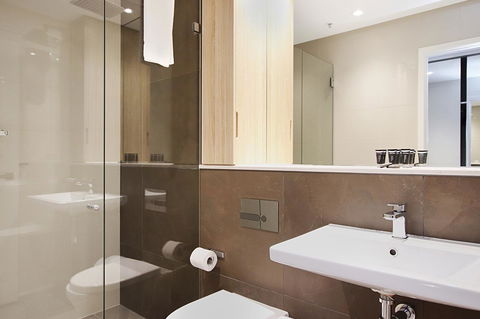 DD Apartments On Day - VIC Tourism 3