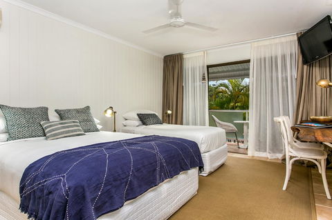 The Lord Byron - VIC Tourism 8
