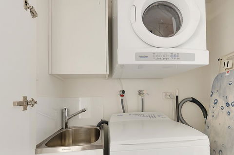 Wyndel Apartments Neutral Bay - Military - VIC Tourism 11