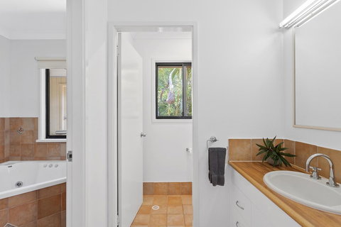 Byron Hinterland Villas - VIC Tourism 26