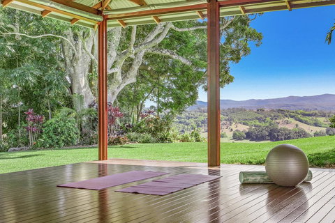 Byron Hinterland Villas - VIC Tourism 3