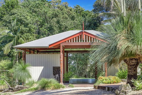 Byron Hinterland Villas - VIC Tourism 5