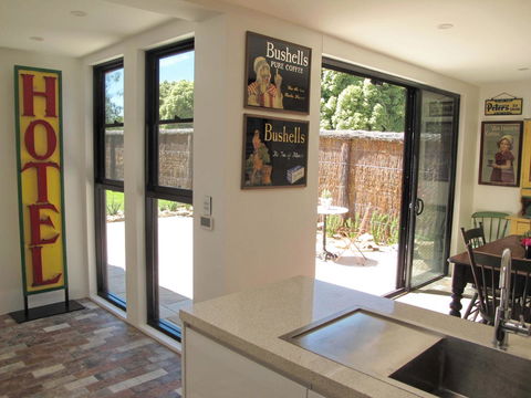 Apple Tree Cottage - VIC Tourism 6