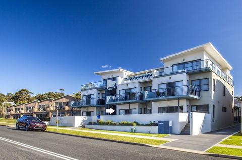 Beachfront 2 - VIC Tourism 4