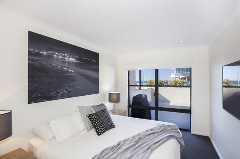 Beachfront 2 - VIC Tourism 12