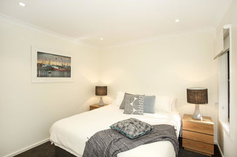 Beachfront 2 - VIC Tourism 17