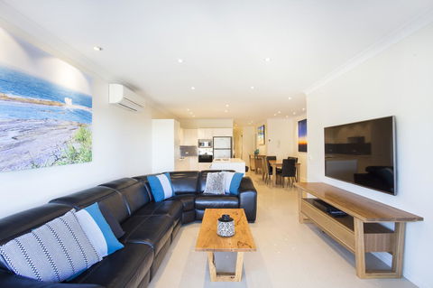 Beachfront 2 - VIC Tourism 9