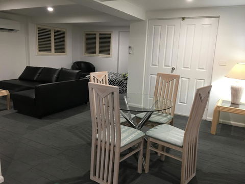 Arena Blanca Studio Apartment - VIC Tourism 14
