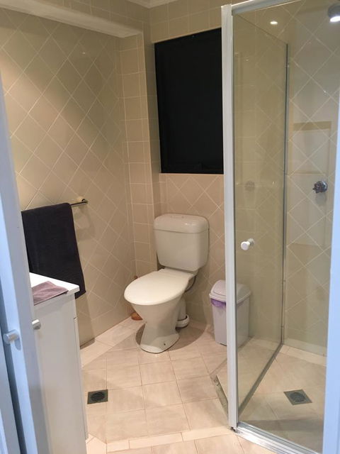 Arena Blanca Studio Apartment - VIC Tourism 5