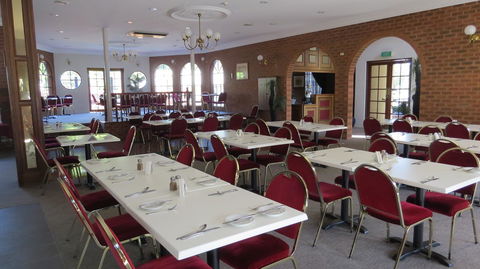 Albury Paddlesteamer Motel - VIC Tourism 13