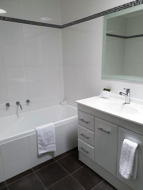 Best Western Endeavour Motel - VIC Tourism 9