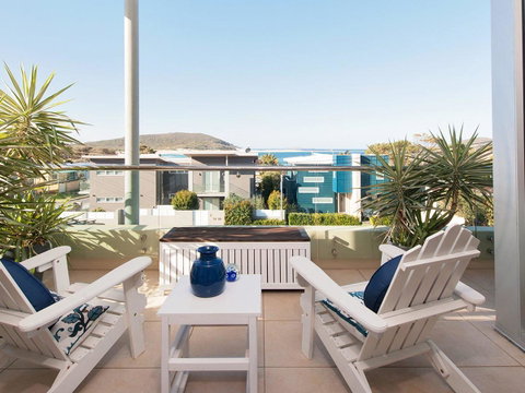 Blue View @ Fingal Bay - VIC Tourism 6