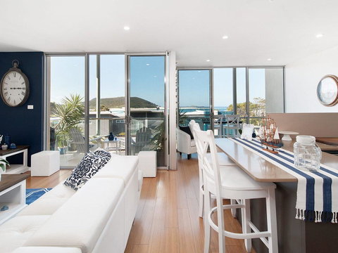 Blue View @ Fingal Bay - VIC Tourism 1