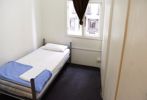 Maze Backpackers - Sydney - VIC Tourism 13