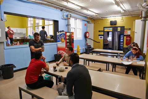 Maze Backpackers - Sydney - VIC Tourism 15