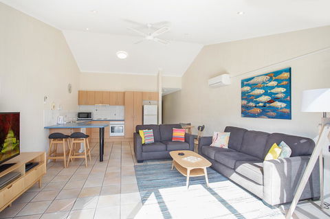 Sails Luxury Apartments Merimbula - VIC Tourism 22