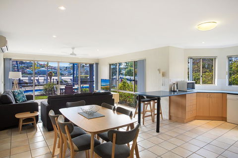 Sails Luxury Apartments Merimbula - VIC Tourism 13