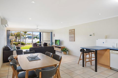 Sails Luxury Apartments Merimbula - VIC Tourism 23