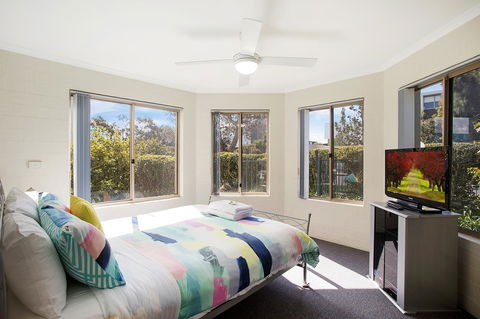 Sails Luxury Apartments Merimbula - VIC Tourism 8