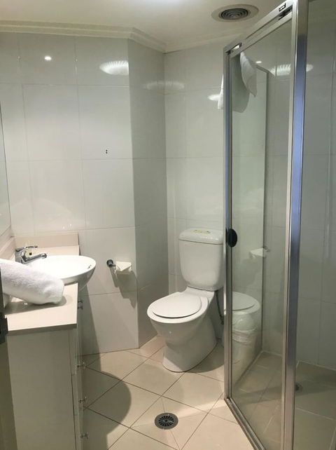 Fiori Apartments - VIC Tourism 12