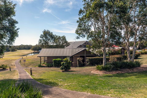 Condo 105 @ Horizons Golf Resort - Salamander Bay NSW - VIC Tourism 12