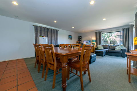 Condo 105 @ Horizons Golf Resort - Salamander Bay NSW - VIC Tourism 18