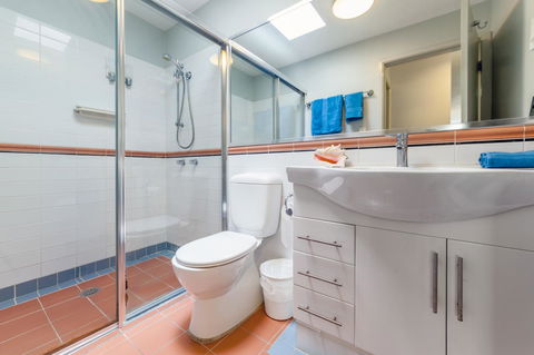 Condo 105 @ Horizons Golf Resort - Salamander Bay NSW - VIC Tourism 17