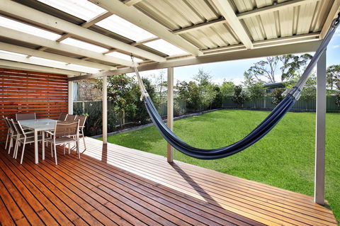 Hayes Beach House I Award Winner I 4 Mins To Beach - VIC Tourism 6