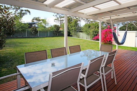 Hayes Beach House I Award Winner I 4 Mins To Beach - VIC Tourism 1