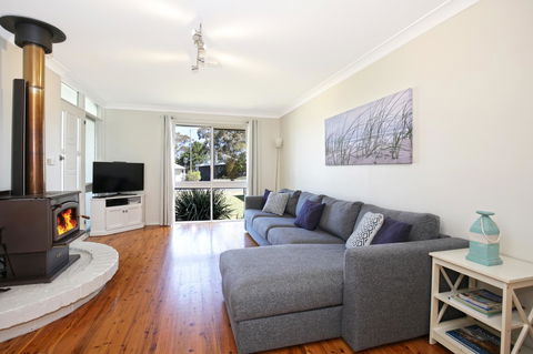 Hayes Beach House I Award Winner I 4 Mins To Beach - VIC Tourism 2