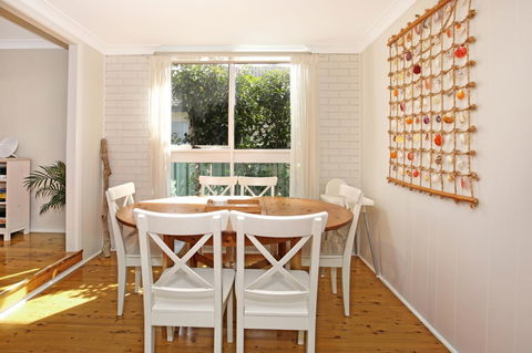 Hayes Beach House I Award Winner I 4 Mins To Beach - VIC Tourism 13