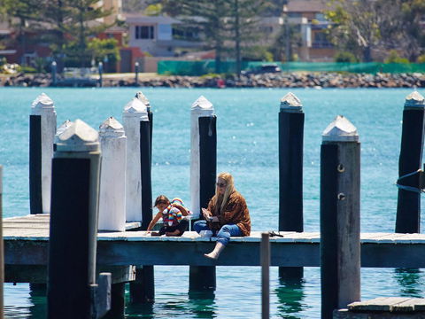 Oxley 8 At Tuncurry - VIC Tourism 4