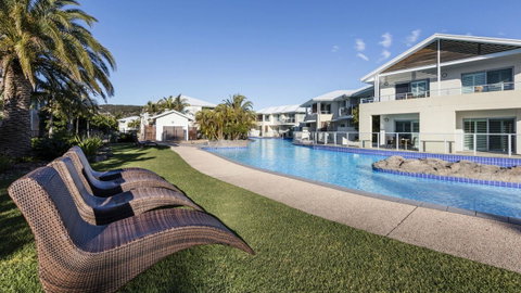Oaks Port Stephens Pacific Blue Resort - VIC Tourism 2