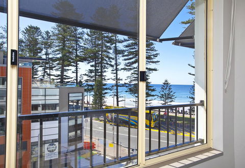 Manly Paradise Motel & Apartments - VIC Tourism 12