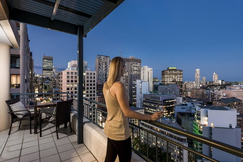 Oaks Sydney Castlereagh Suites - VIC Tourism 3