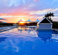 Oaks Waterfront Resort - VIC Tourism