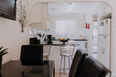 Central Wagga Self Catering Apartment - VIC Tourism 6