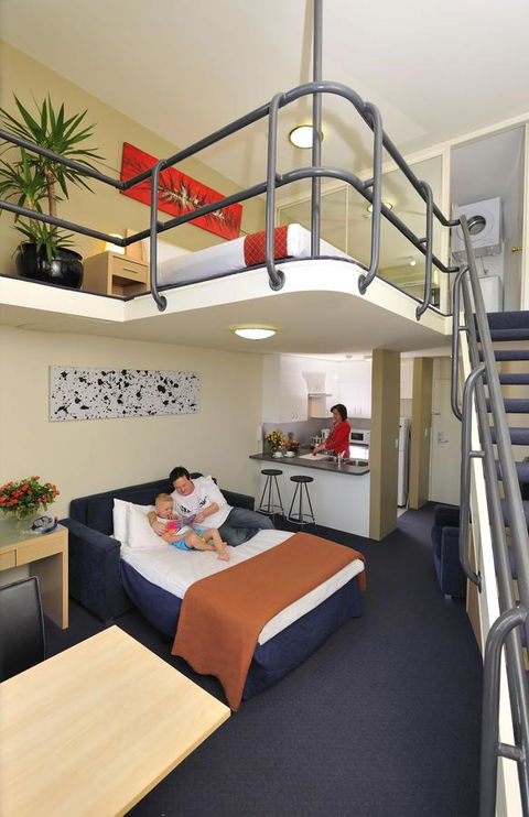 Metro Apartments On Darling Harbour - VIC Tourism 1
